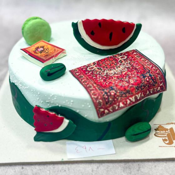 کیک ویترینی یلدایی